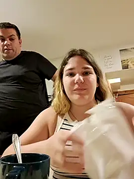 Snapshot of Dulcexpecado chatting on April 2026 11:48:01 PM Dulcexpecado online show from April 2026 11:48:01 PM