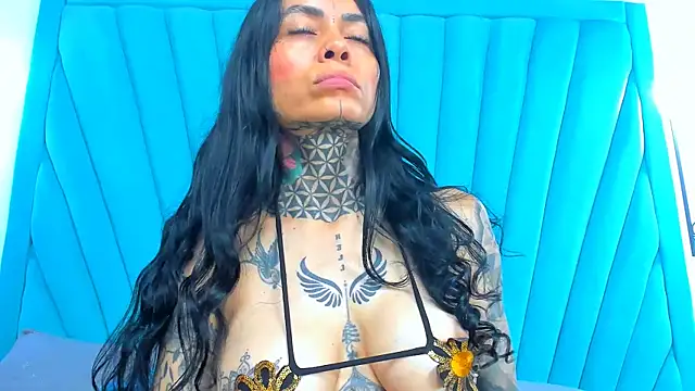 Snapshot of Mia_Reyesjs chatting on March 2026 02:04:02 AM Mia Reyesjs online show from March 2026 02:04:02 AM