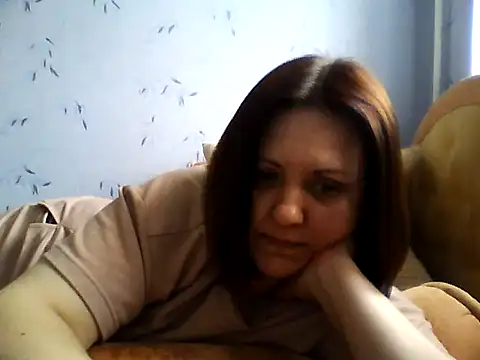 LockyCharm111 online show from April 2026 05:33:01 AM