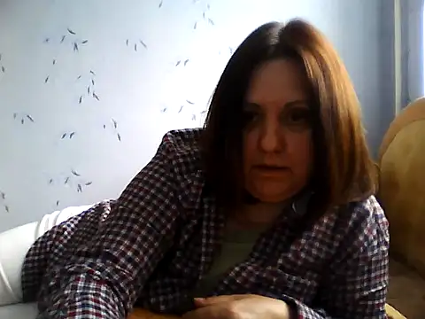 LockyCharm111 online show from April 2026 11:27:02 AM