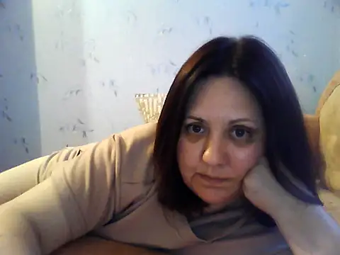 LockyCharm111 online show from June 2026 05:45:02 PM