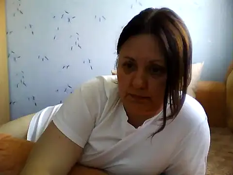 LockyCharm111 online show from June 2026 07:24:02 AM