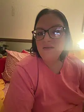 FreaksOffALeash3261 online show from May 2026 12:04:02 PM