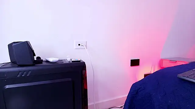 Snapshot of freyhasmith_ chatting on March 2026 03:02:02 AM freyhasmith online show from March 2026 03:02:02 AM