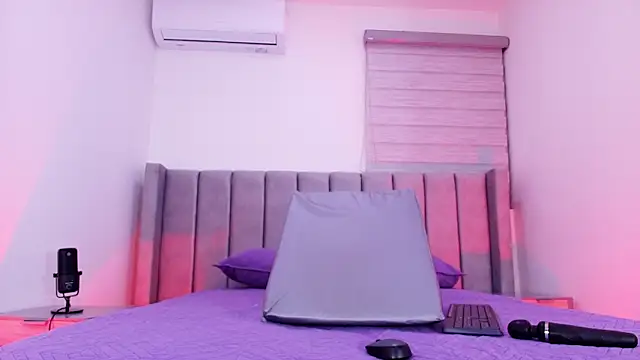 Snapshot of freyhasmith_ chatting on March 2026 03:01:01 AM freyhasmith online show from March 2026 03:01:01 AM