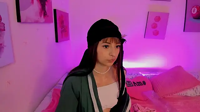 AnnyCotton online show from June 2026 07:40:01 PM