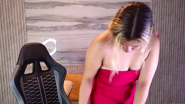 Sophie19   online show from May 2026 12:43:01 PM