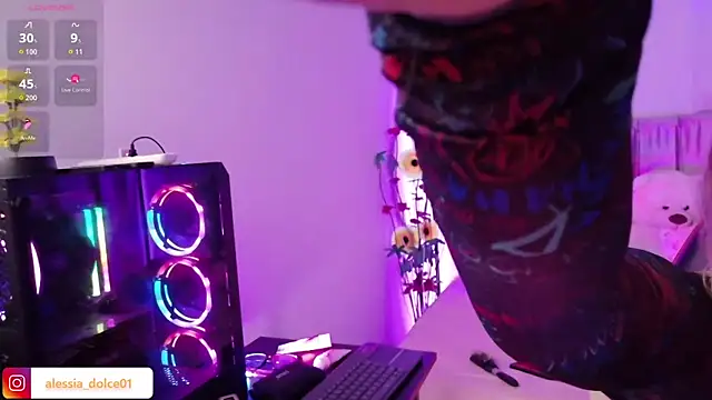 Snapshot of alessia_dolce chatting on March 2026 11:42:01 PM alessia dolce online show from March 2026 11:42:01 PM