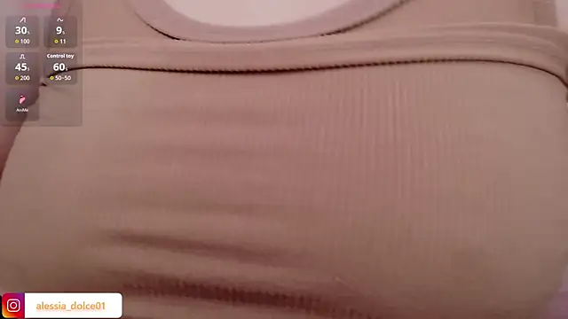 Snapshot of alessia_dolce chatting on March 2026 02:39:02 AM alessia dolce online show from March 2026 02:39:02 AM