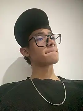 Snapshot of Santi_Princex chatting on February 2026 02:34:02 AM Santi Princex online show from February 2026 02:34:02 AM