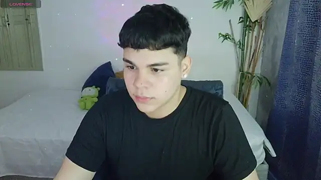 eithan jonnes online show from February 2026 08:46:02 PM