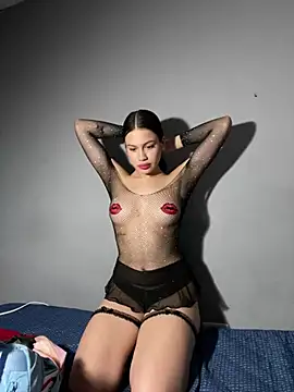 Kendall222222 online show from February 2026 11:31:01 PM