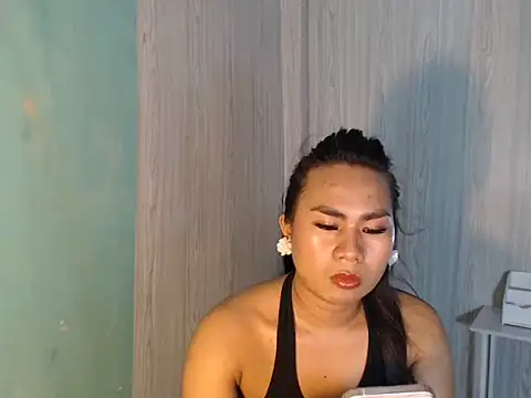 Snapshot of mauie69 chatting on July 2026 11:45:02 PM mauie69 online show from July 2026 11:45:02 PM