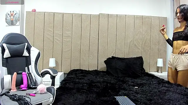 Snapshot of valery_slim18 chatting on March 2026 11:44:01 PM valery slim18 online show from March 2026 11:44:01 PM