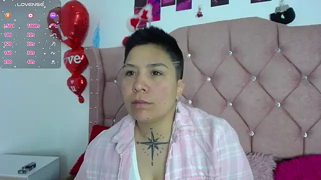 Snapshot of nat_evans8 chatting on May 2026 04:09:02 AM nat evans8 online show from May 2026 04:09:02 AM