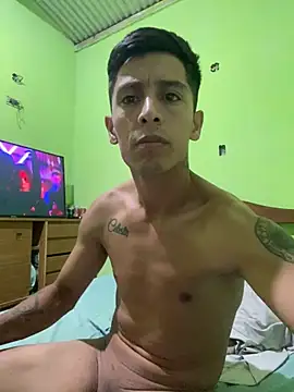 Snapshot of lpm125 chatting on February 2026 11:01:01 PM lpm125 online show from February 2026 11:01:01 PM