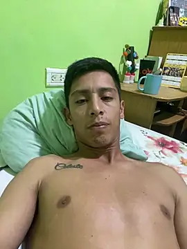 Snapshot of lpm125 chatting on April 2026 05:13:01 AM lpm125 online show from April 2026 05:13:01 AM