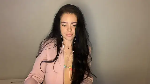 NicoleSensual online show from April 2026 06:28:01 PM