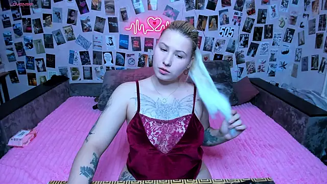 x Ulya1cutex online show from April 2026 04:35:02 PM