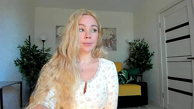 Snapshot of caty_kiss chatting on May 2026 03:12:01 AM caty kiss online show from May 2026 03:12:01 AM