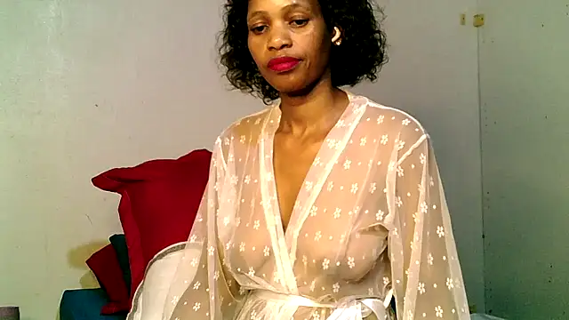 Snapshot of Mabelle_Eveline chatting on April 2026 07:07:02 PM Mabelle Eveline online show from April 2026 07:07:02 PM