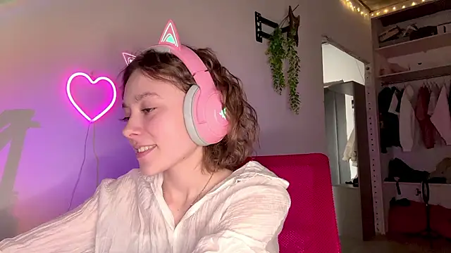 SlunkRear online show from March 2026 02:17:02 AM