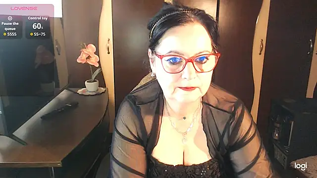 exiMIlf online show from May 2026 11:05:02 AM