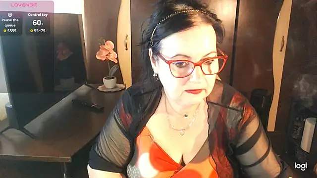exiMIlf online show from June 2026 02:10:02 PM