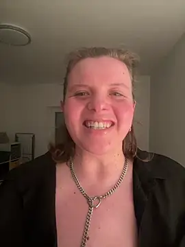 Laura-Loveyou online show from March 2026 06:07:01 PM