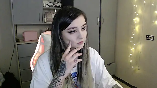 Snapshot of Rin_Tozier chatting on March 2026 01:31:02 AM Rin Tozier online show from March 2026 01:31:02 AM