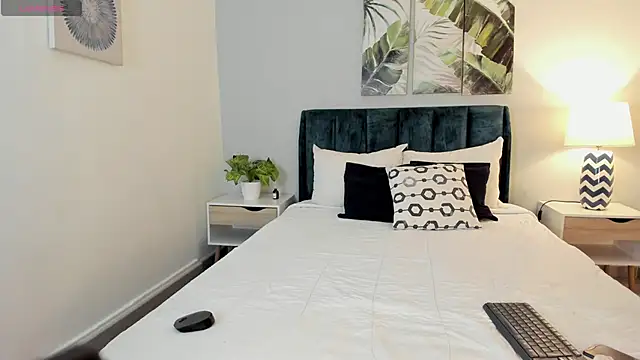 AgathaBloom  online show from February 2026 01:11:02 PM