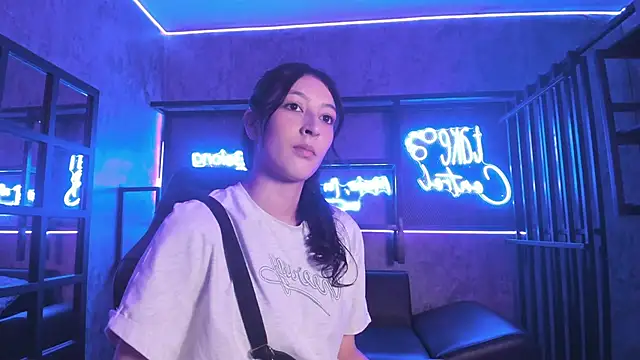 Snapshot of SinLickerr chatting on March 2026 07:18:02 PM SinLickerr online show from March 2026 07:18:02 PM