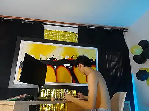 jullian ricci online show from March 2026 06:58:01 PM