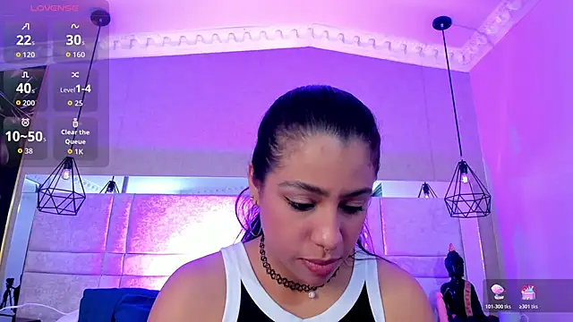 CloheBell online show from April 2026 02:21:01 AM