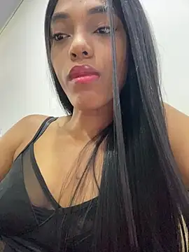 Brunette  XXX online show from March 2026 07:39:01 PM