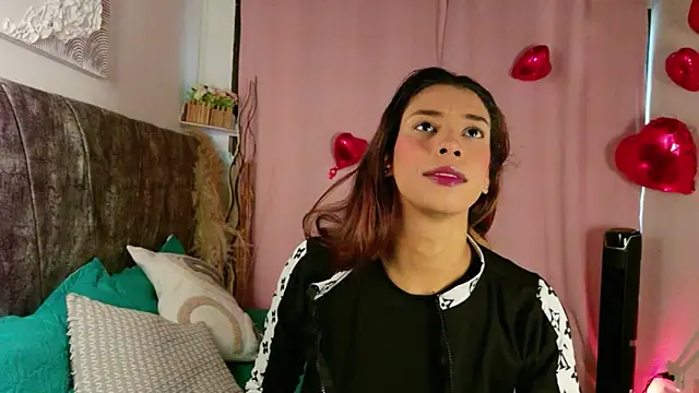 Snapshot of MelanyStone_ chatting on February 2026 01:51:01 PM MelanyStone online show from February 2026 01:51:01 PM