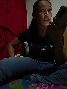 Snapshot of Layla_Zaid chatting on March 2026 12:50:02 AM Layla Zaid online show from March 2026 12:50:02 AM