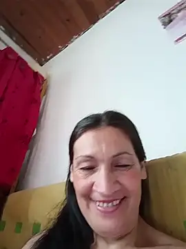 Snapshot of Layla_Zaid chatting on March 2026 04:21:02 PM Layla Zaid online show from March 2026 04:21:02 PM