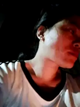 molly-xx online show from April 2026 09:39:01 PM