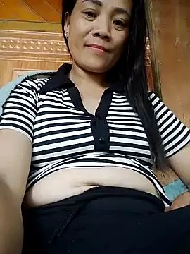 molly-xx online show from June 2026 07:33:02 AM