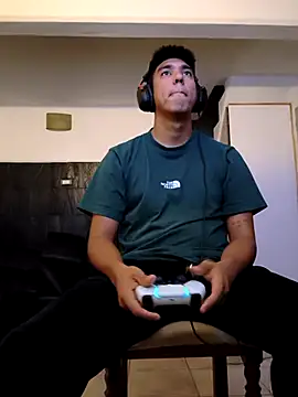 Snapshot of mamichula266 chatting on April 2026 01:36:01 AM mamichula266 online show from April 2026 01:36:01 AM