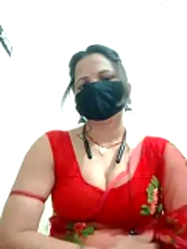 Snapshot of karishma_Bhabhi chatting on April 2026 05:32:02 PM karishma Bhabhi online show from April 2026 05:32:02 PM