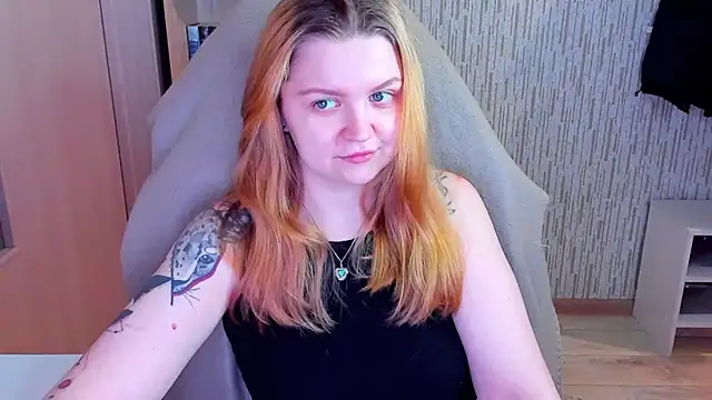 AnitaXVine online show from February 2026 05:44:02 PM