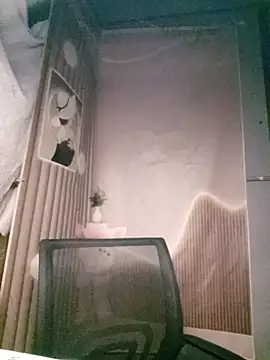 Snapshot of Girl-crazy1 chatting on March 2026 09:32:02 PM Girl-crazy1 online show from March 2026 09:32:02 PM