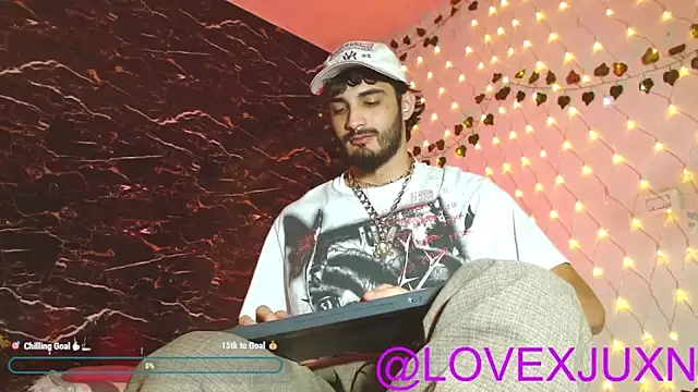 LovexJuxn8 online show from May 2026 01:24:01 AM