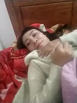 Snapshot of cute-shine chatting on February 2026 03:54:02 PM cute-shine online show from February 2026 03:54:02 PM