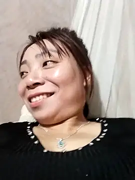 Snapshot of cute-shine chatting on March 2026 11:47:01 AM cute-shine online show from March 2026 11:47:01 AM