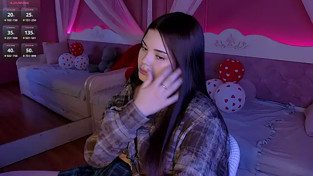 Snapshot of BonieSmith chatting on March 2026 06:58:01 PM BonieSmith online show from March 2026 06:58:01 PM