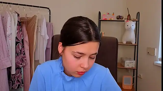 BettyNunezz online show from February 2026 12:43:02 PM