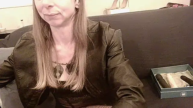 Snapshot of Sexwestworld chatting on April 2026 08:01:02 PM Sexwestworld online show from April 2026 08:01:02 PM